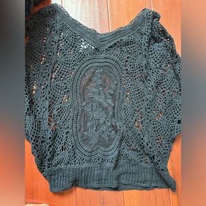 Colleen Lopez lace/crochet top